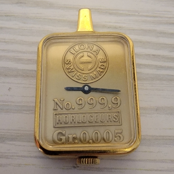 N4 Vintage Gold-tone Ilona Watch Pendant - Picture 1 of 2